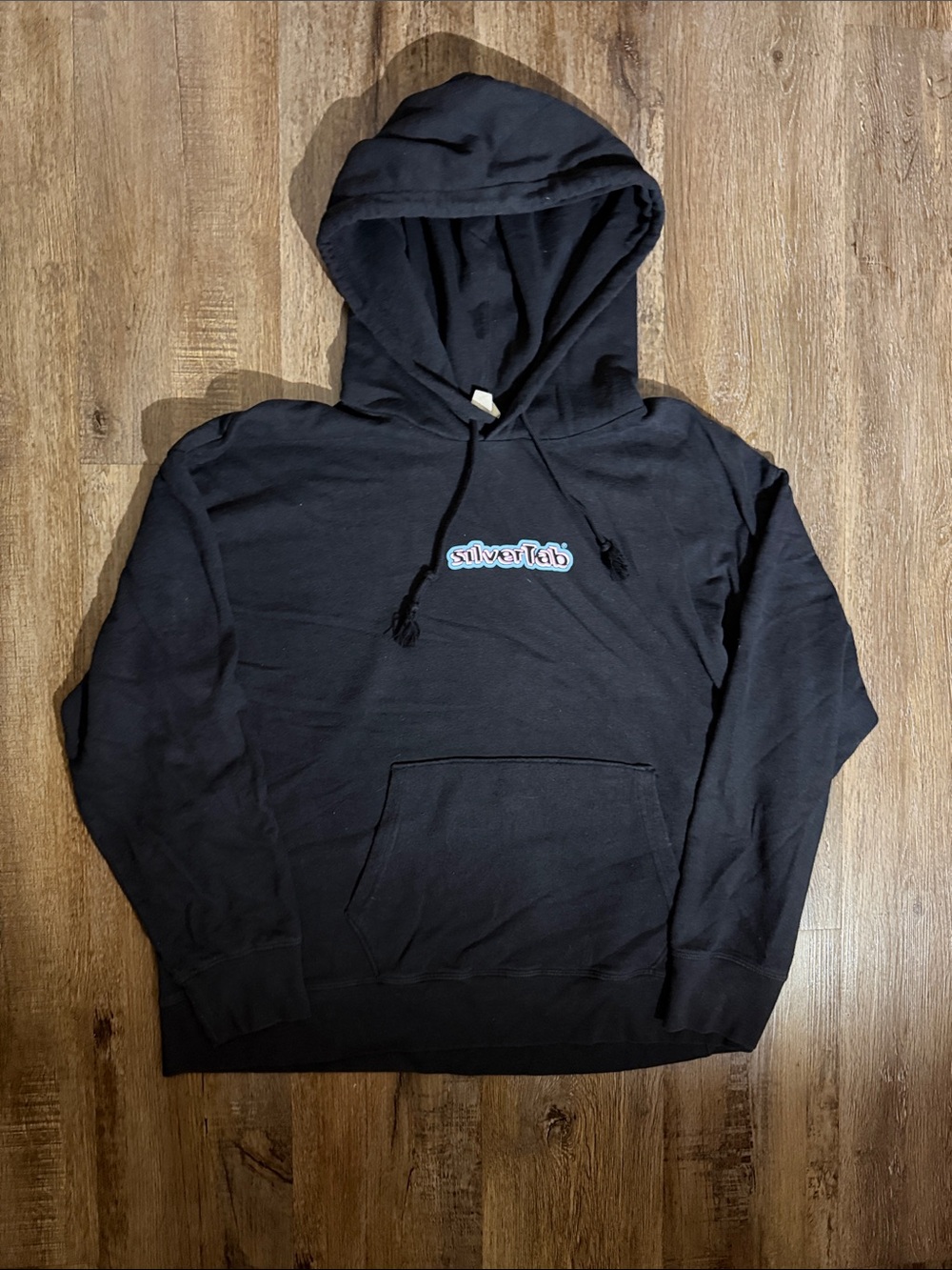 Levi’s Silvertab Black Hooded Sweatshirt with Small Chest Logo men’s size XL